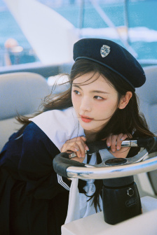 表妹她婀娜万千免费
